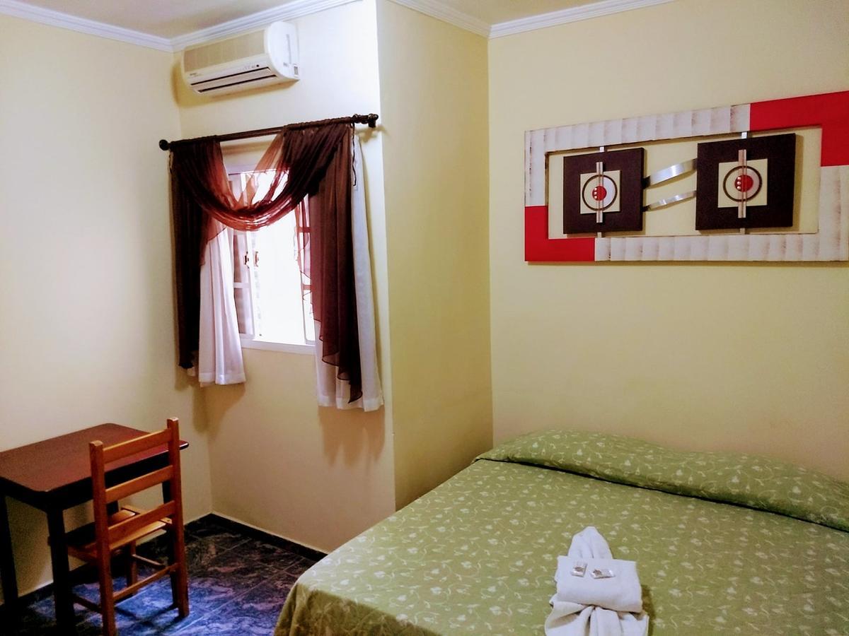 Hotel Telles Ортоландія Екстер'єр фото